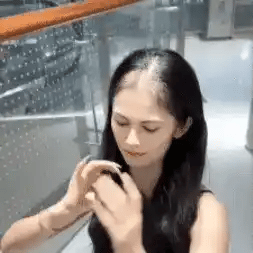 Prótesis capilar base con flequillo para ocultar la calvicie - Lo puedes tinturar, rizar o alisar